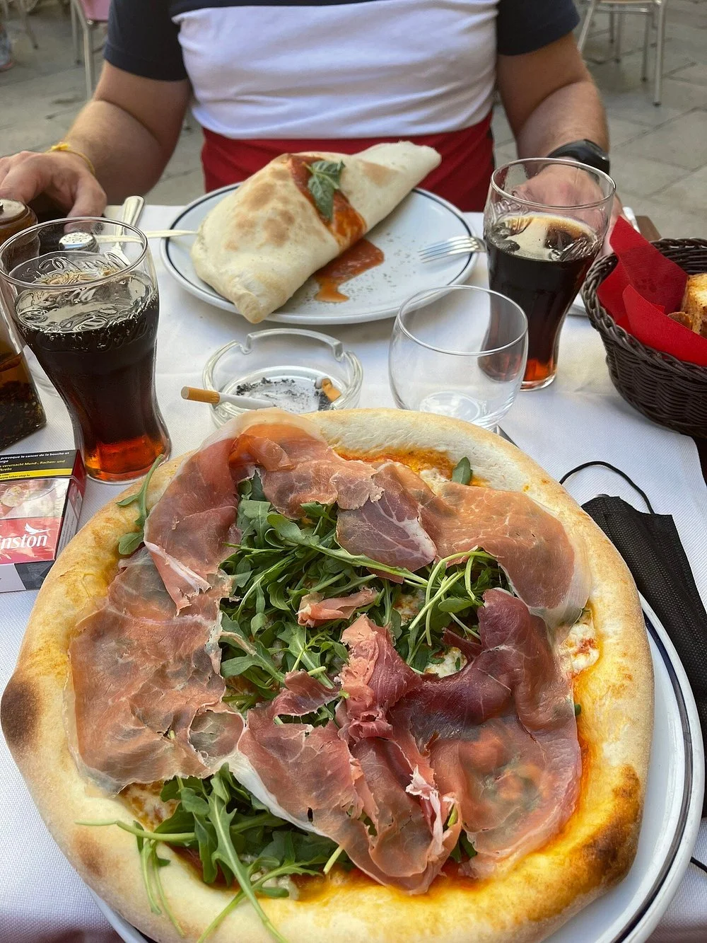 Pizza prosciutto e rucola
